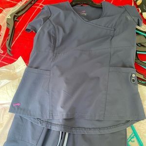 Lynx grey scrubs